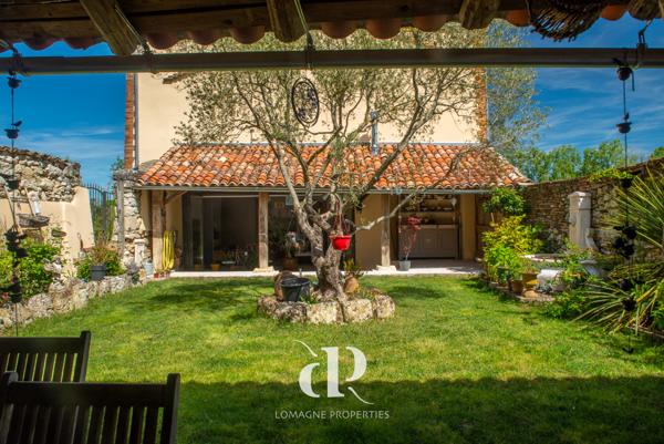 Garganvillar (82100) Maison de Maître avec Cour et Gîte au Coeur de la Lomagne