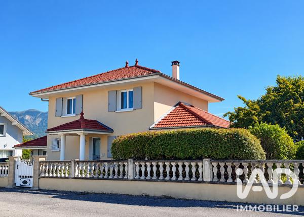 Maison à vendre 5 pièces 140 m² Saint-Pierre-en-Faucigny