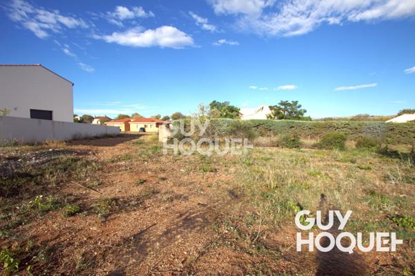 Terrain à bâtir 1043 m2 - Libre de tout constructeur.