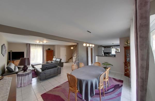 Maison individuelle 153 m² 7 pièces + s/sol total de 81 m² DPE - C