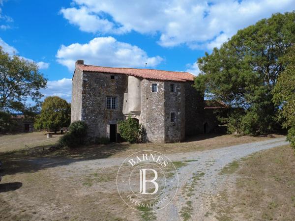 Les Herbiers, Château 5 Chambres -  500 m² à vendre