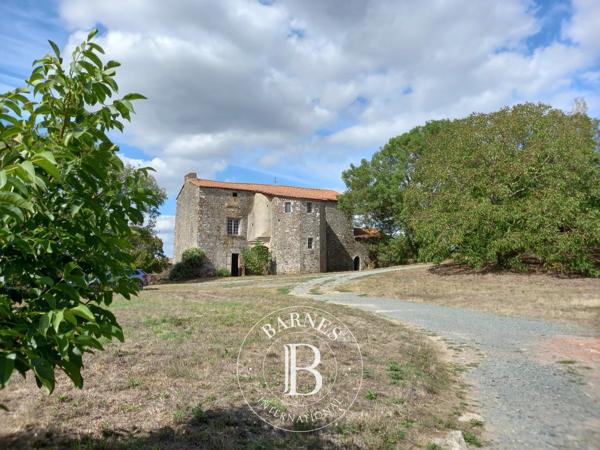 Les Herbiers, Château 5 Chambres -  500 m² à vendre