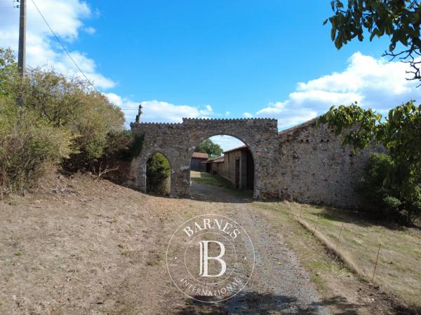 Les Herbiers, Château 5 Chambres -  500 m² à vendre
