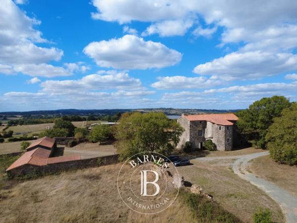 Les Herbiers, Château 5 Chambres -  500 m² à vendre