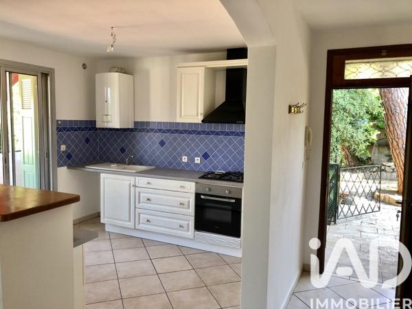 Location appartement 3 pièces 81 m² Ollioules