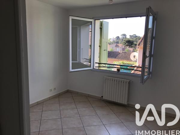 Location appartement 3 pièces 81 m² Ollioules