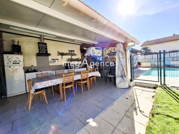 Maison à AUREILHAN, 65800 - 7 pièces 220m²