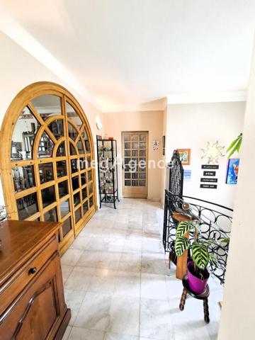 Maison à AUREILHAN, 65800 - 7 pièces 220m²