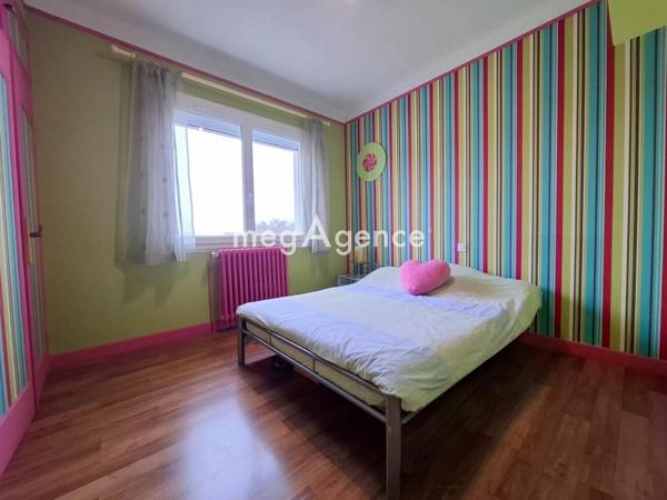 Maison à AUREILHAN, 65800 - 7 pièces 220m²