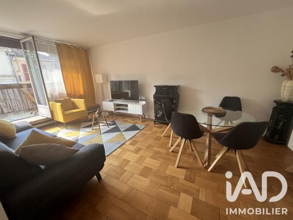 Location appartement 3 pièces 63 m² Fontainebleau