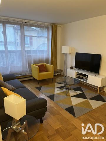 Location appartement 3 pièces 63 m² Fontainebleau