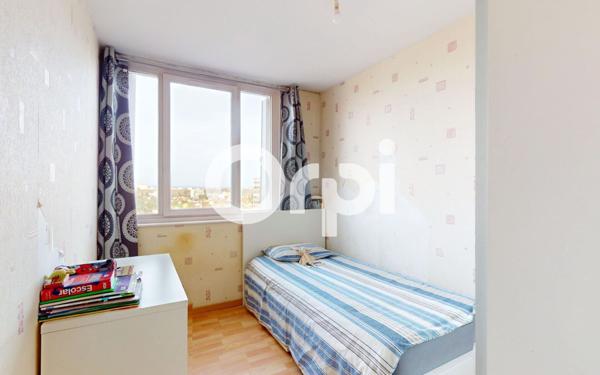 Appartement à vendre    4 pièces •  Bron