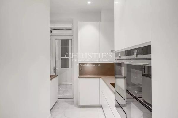 Jardin Public – Élégant appartement de 126 m² avec patio