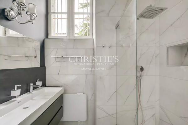 Jardin Public – Élégant appartement de 126 m² avec patio