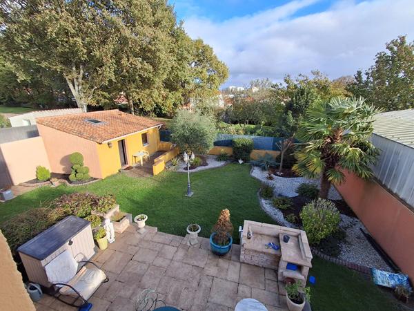 Vente maison La Roche Sur Yon : 323 000 € - AJP Immobilier La Roche-sur-Yon