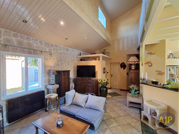 Vente maison La Roche Sur Yon : 323 000 € - AJP Immobilier La Roche-sur-Yon