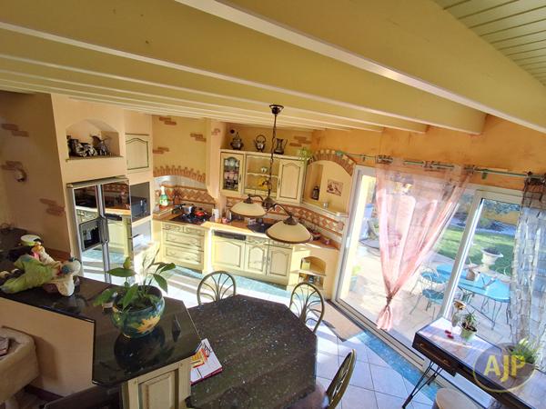 Vente maison La Roche Sur Yon : 323 000 € - AJP Immobilier La Roche-sur-Yon