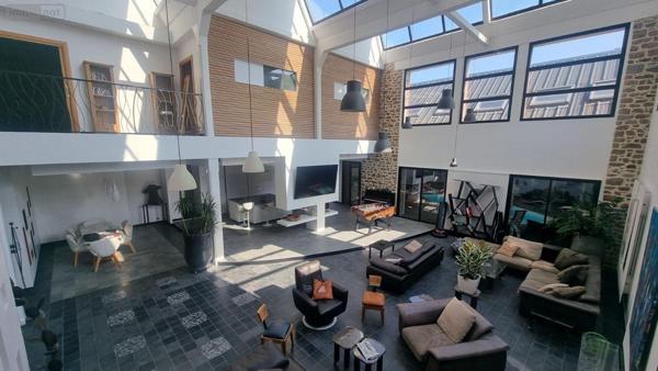 Propriete à vendre à Fougères en Ille-et-Vilaine (35300), ref : 2808   
CENTRE VILLE