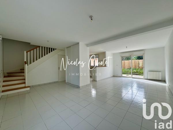 House for sale 5 rooms 90 m² Saint-Lambert-la-Potherie