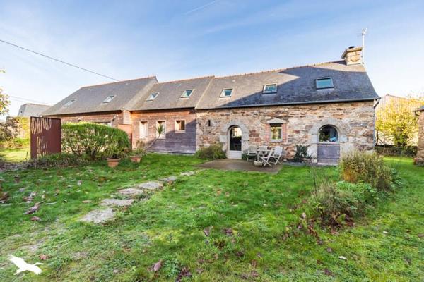 Maison à vendre |  Bégard |  14 pièces | 346 m²