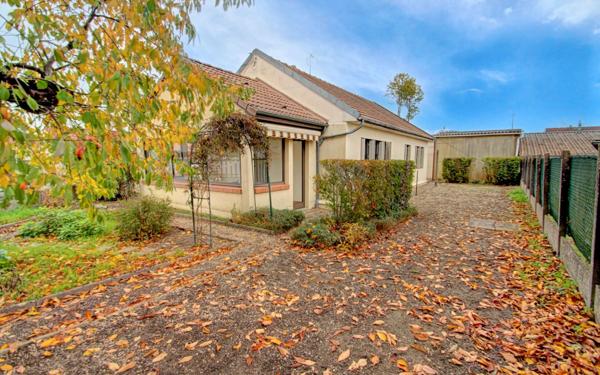 Maison à vendre    4 pièces •  Saran