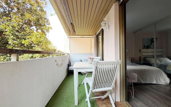 Appartement à vendre    1 pièce • 23,02 m2 Cannes