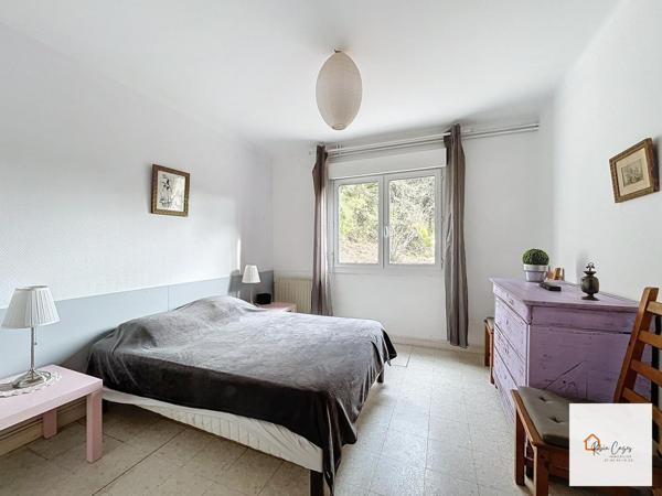 Maison 2 appartements sur terrain de 1070m²