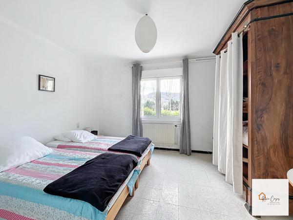 Maison 2 appartements sur terrain de 1070m²