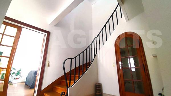 maison calme, 6 pièces , 194 m2