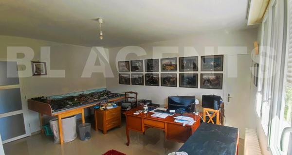 maison calme, 6 pièces , 194 m2