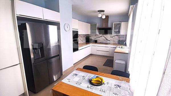 maison calme, 6 pièces , 194 m2