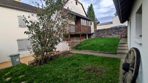 Moumour (64400) Maison de village en pierre - 5 min d'Oloron
