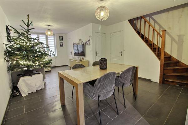 Maison Lomme Euratechnologies - 3 chambres - jardin - stationnement privatif - cave et grenier