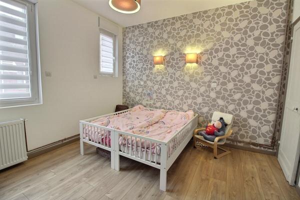 Maison Lomme Euratechnologies - 3 chambres - jardin - stationnement privatif - cave et grenier