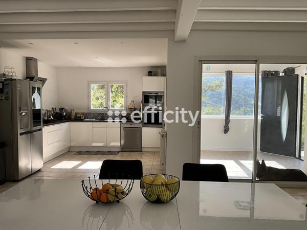 Maison 6 pièces - 206 m²