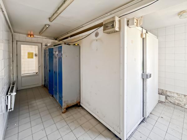 Local commercial Les Mureaux 298 m²