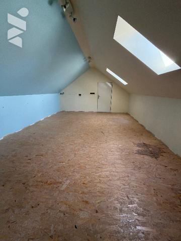 A SAISIR SEMOY quartier calme Maison d'habitation d'environ 92 m² avec combles aménageables