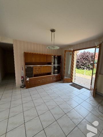 A SAISIR SEMOY quartier calme Maison d'habitation d'environ 92 m² avec combles aménageables