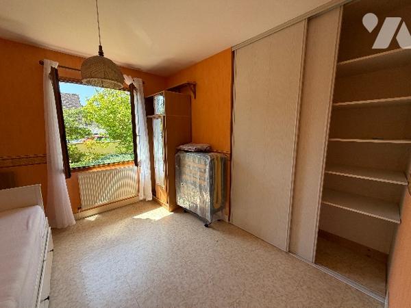 A SAISIR SEMOY quartier calme Maison d'habitation d'environ 92 m² avec combles aménageables