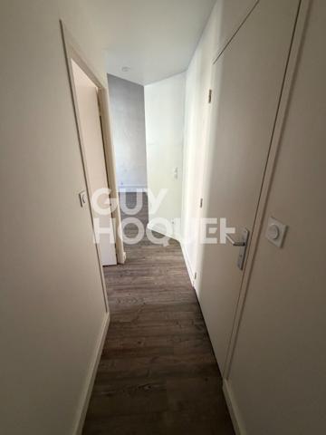 Appartement T3 non meublé PLACE DES TAPIS