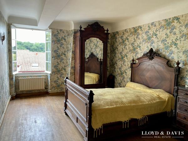 Maison familiale au coeur d'un village classé