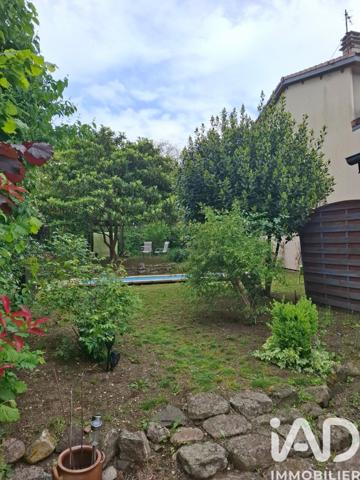 Maison à vendre 7 pièces 95 m² Thueyts