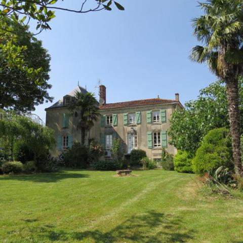 Maison de Maître , dépendance et jardin remarquable