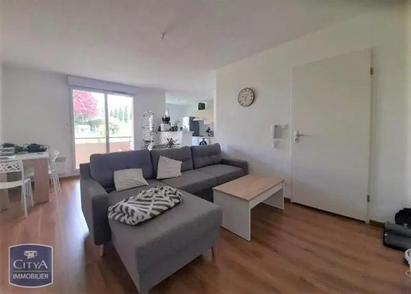 Appartement à louer 2 pièces 48.69m² Preignan (32810)