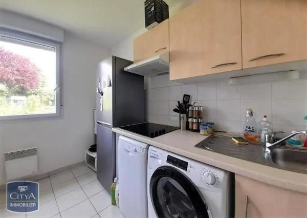 Appartement à louer 2 pièces 48.69m² Preignan (32810)