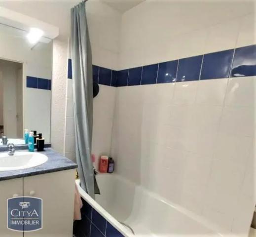 Appartement à louer 2 pièces 48.69m² Preignan (32810)