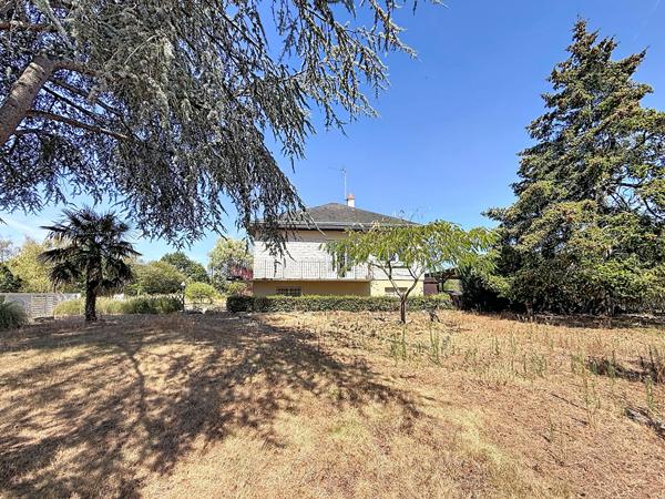 Maison Verrieres En Anjou 103 m2
