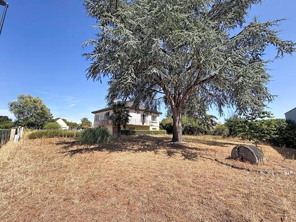 Maison Verrieres En Anjou 103 m2
