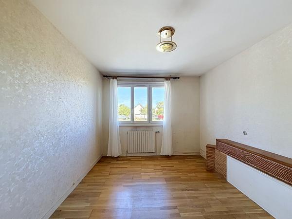 Maison Verrieres En Anjou 103 m2
