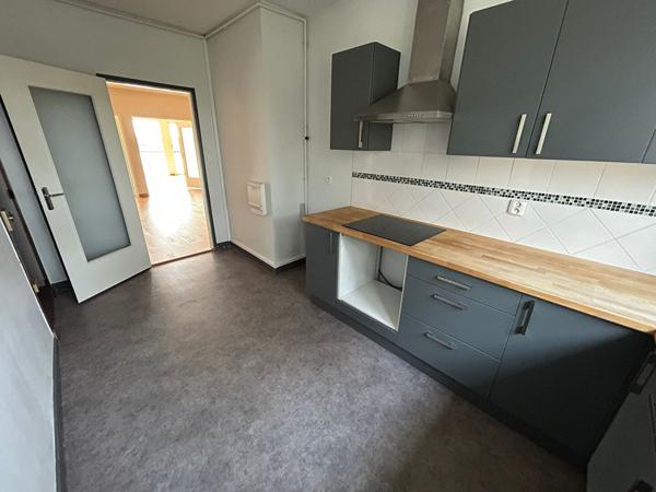 T5 Poitiers – Parc St Hilaire – 146.46 m2